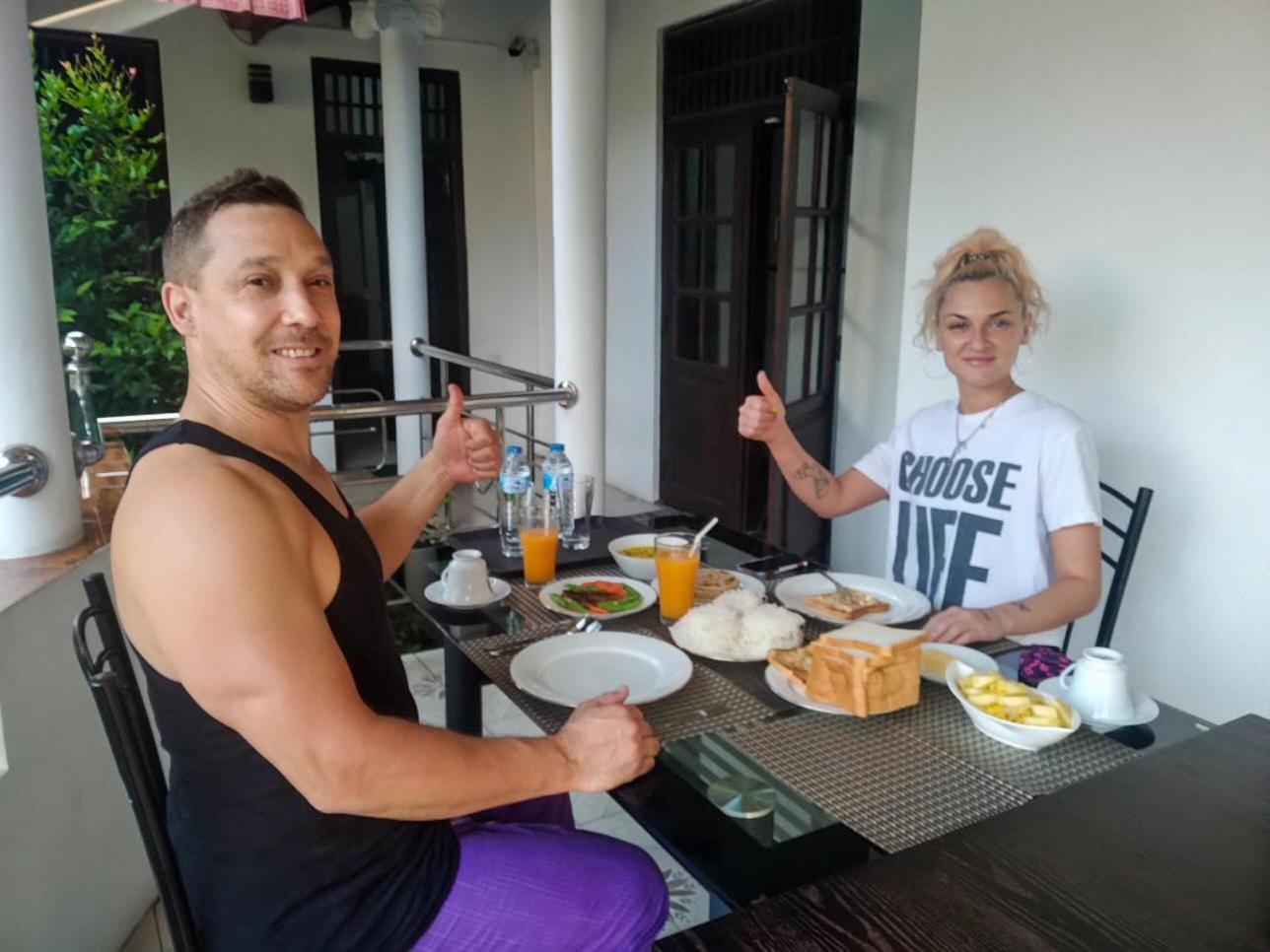 Myr-O Homestay Kombichankulama Esterno foto