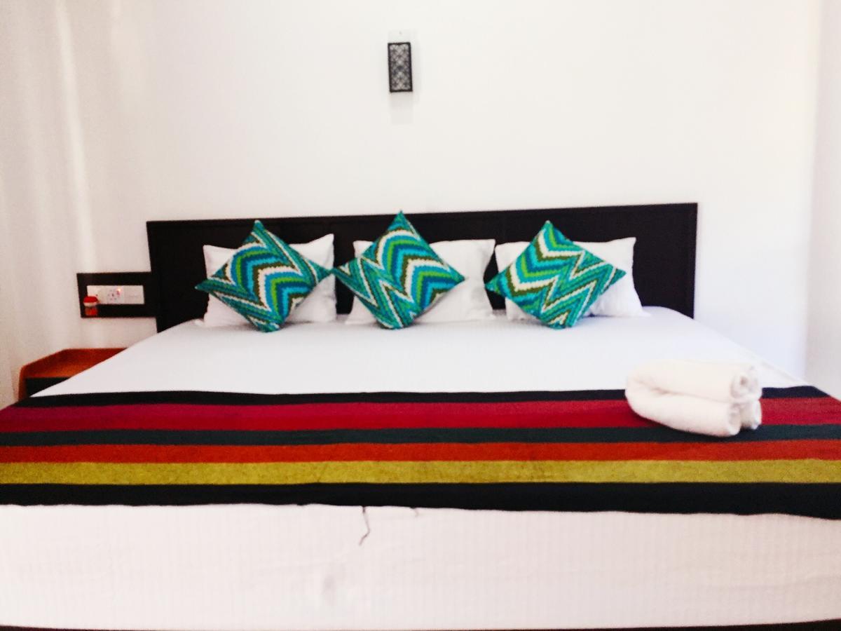 Myr-O Homestay Kombichankulama Esterno foto